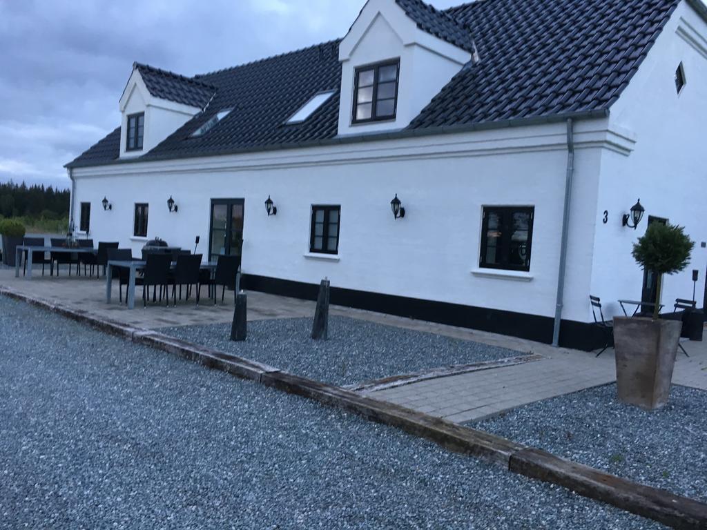 Hedegaarden Bed and Breakfast Engesvang Exteriör bild