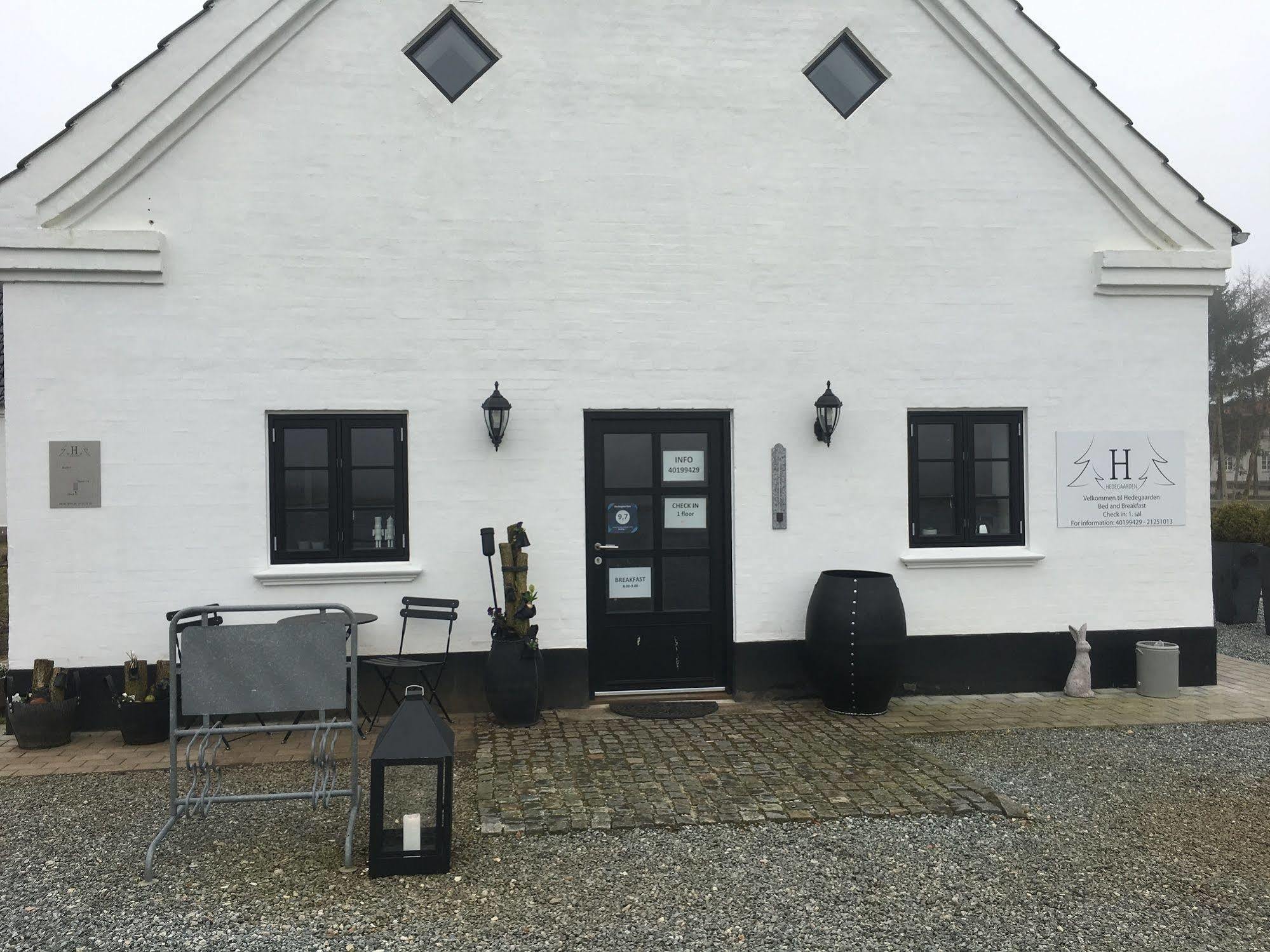 Hedegaarden Bed and Breakfast Engesvang Exteriör bild