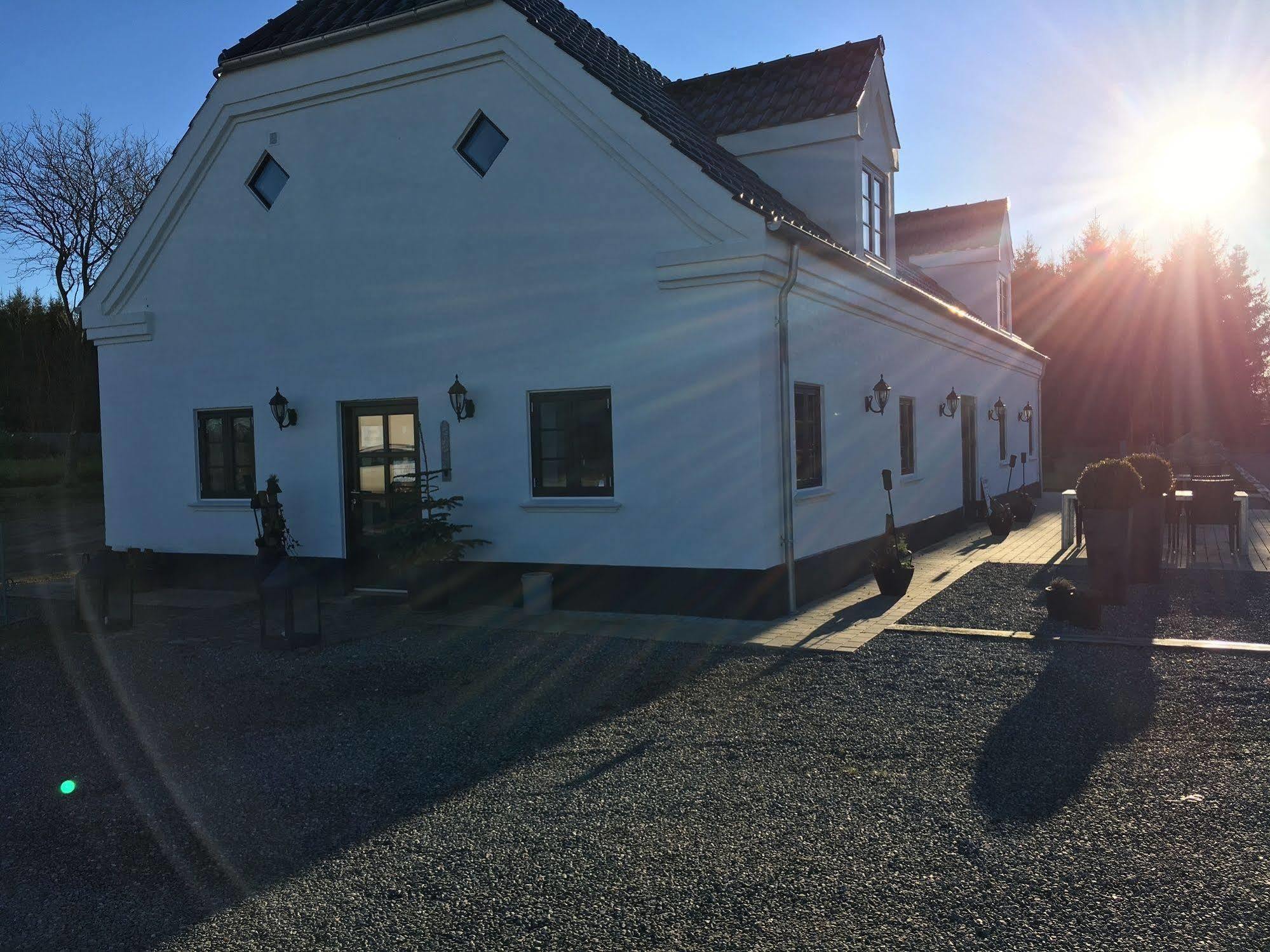 Hedegaarden Bed and Breakfast Engesvang Exteriör bild